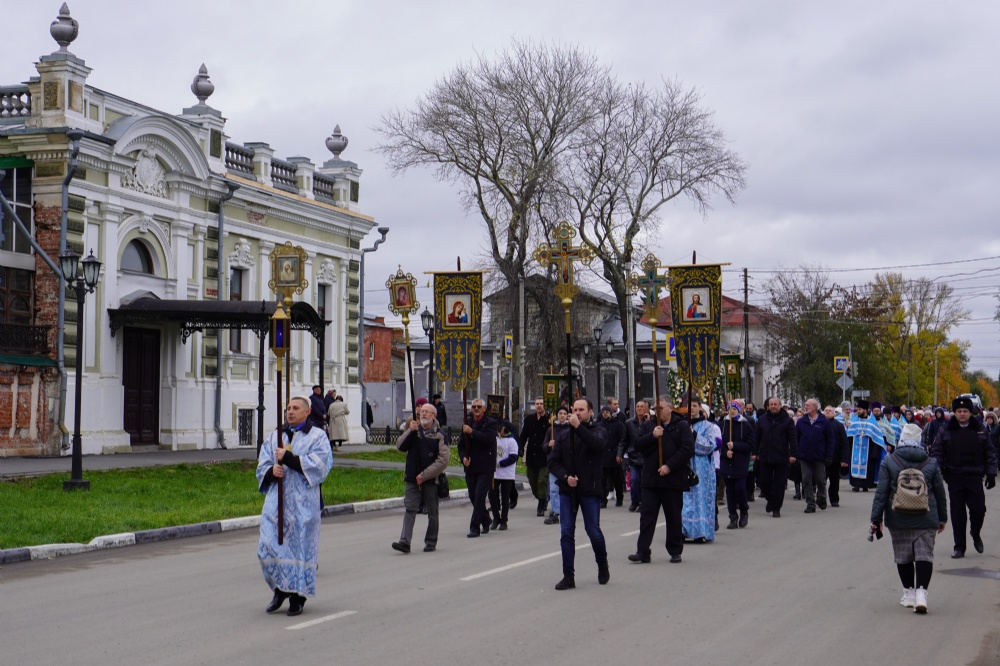 В городе Балаково прошел крестный ход