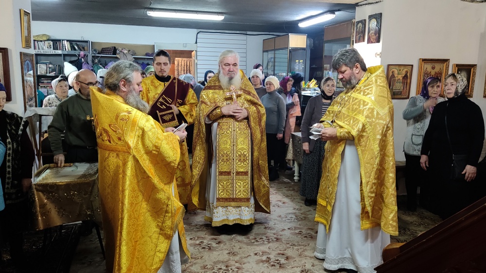Храм святых бессребреников Космы и Дамиана г. Балаково отметил престольный праздник