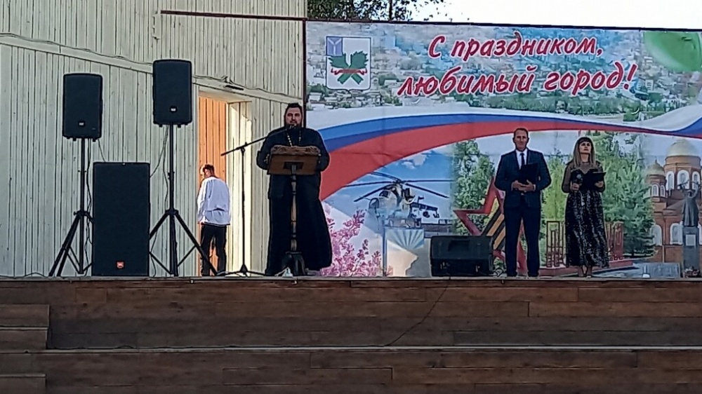 Руководитель епархиального отдела принял участие в праздничном мероприятии г. Пугачёва