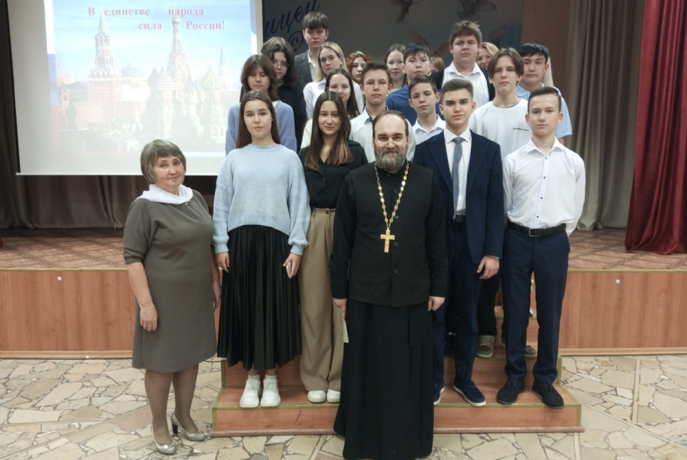 Руководитель миссионерского отдела встретился с учащимися лицея № 1 г. Балаково