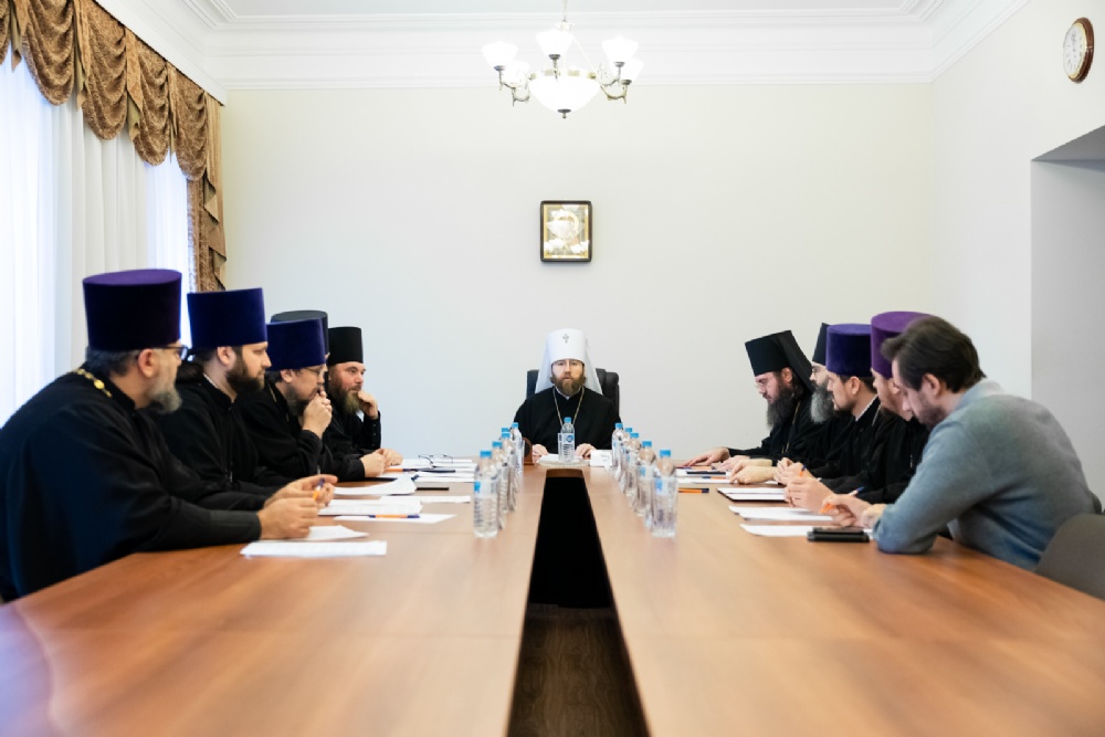 Состоялся Архиерейский совет Саратовской митрополии