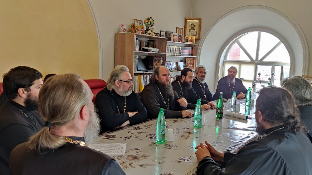 Прошла встреча руководителей епархиальных отделов с духовенством и помощниками благочинного Николаевского округа
