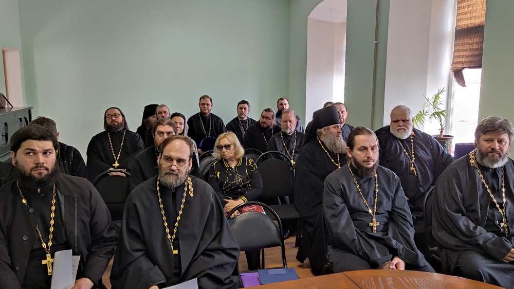 Прошла встреча руководителей епархиальных отделов с духовенством и помощниками благочинного Балаковского округа