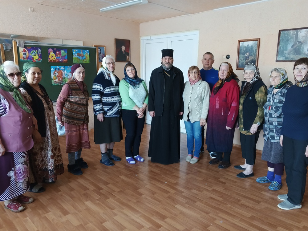 Прошла встреча руководителя миссионерского отдела с беженцами