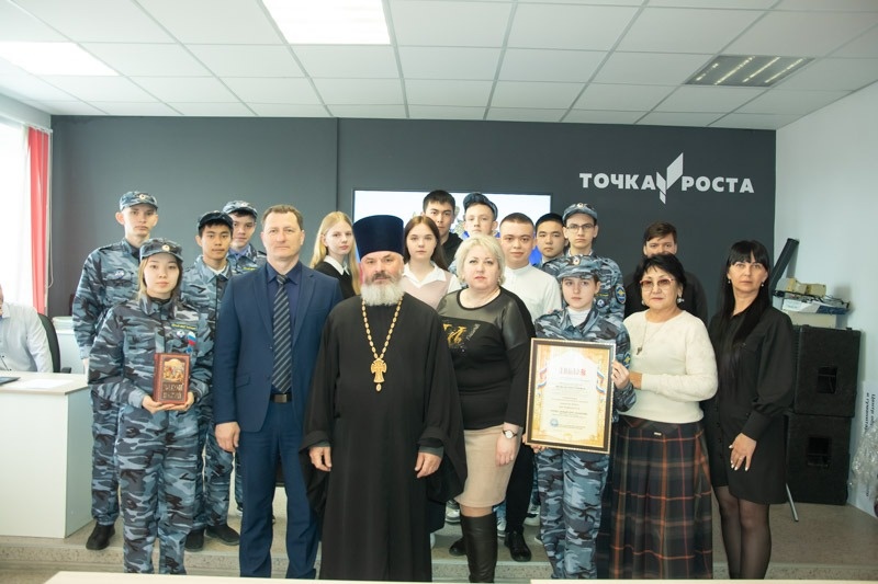Школьникам с. Павловка Марксовского района вручен диплом от митрополита Саратовского и Вольского Игнатия