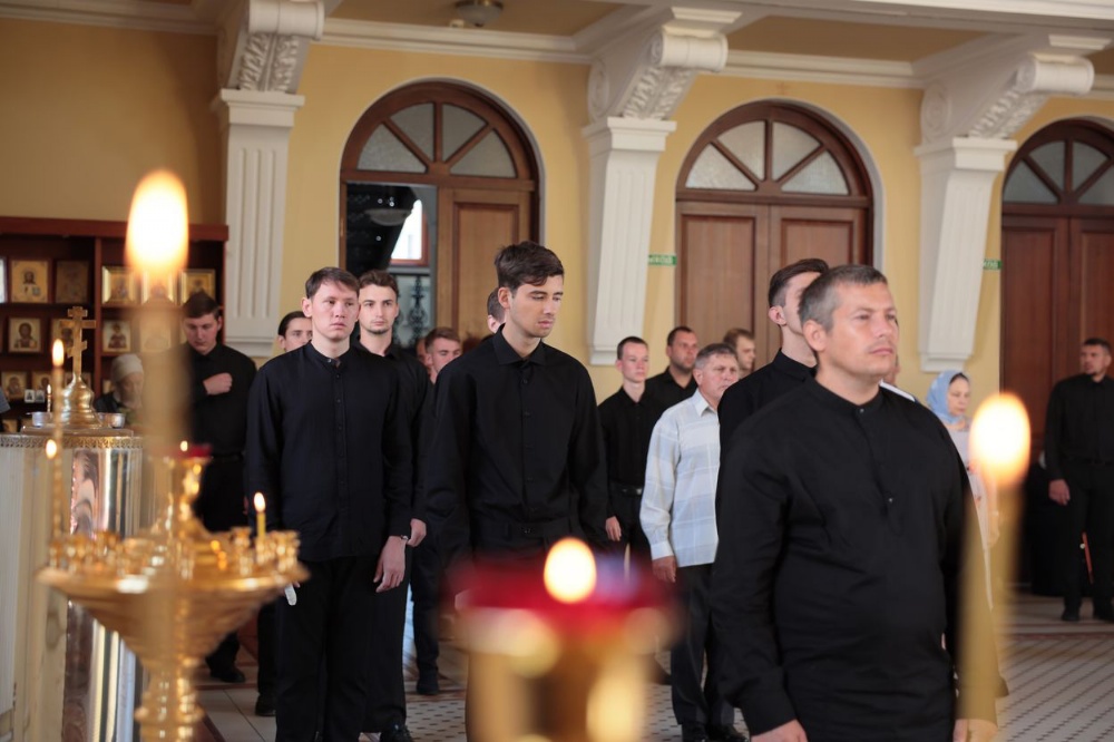 Начались вступительные испытания в Саратовскую духовную семинарию