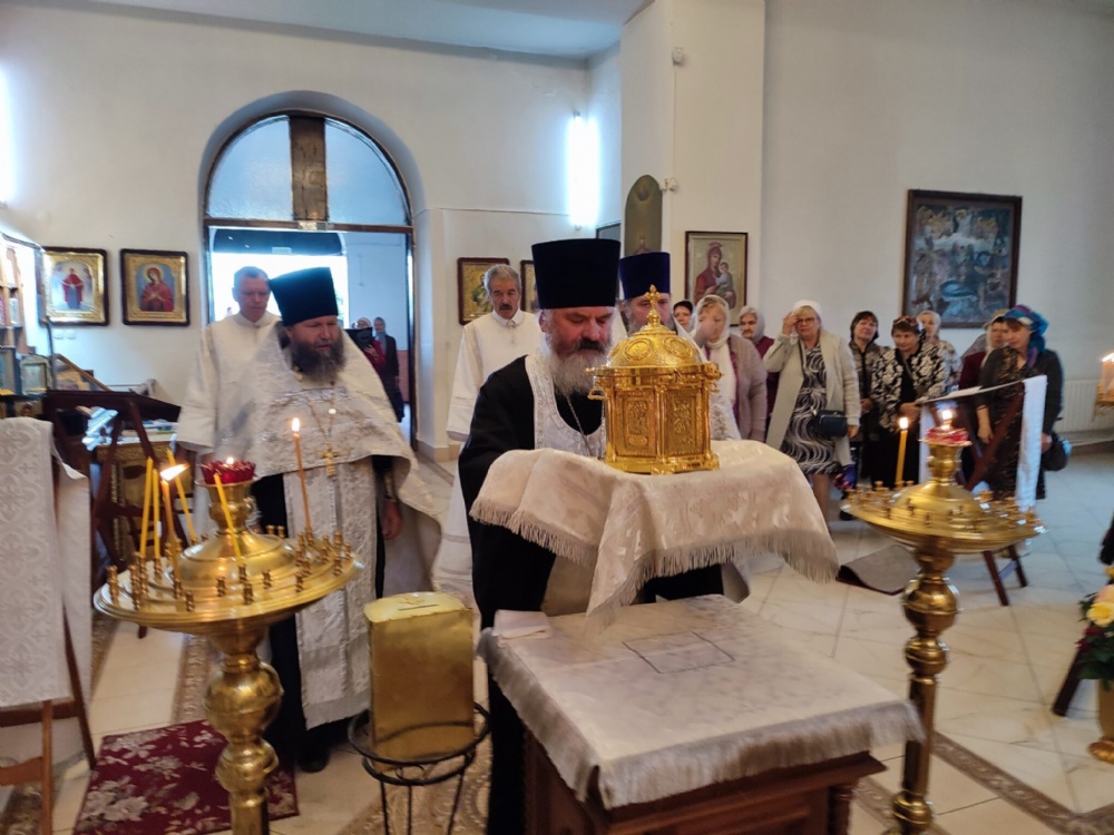В г. Маркс прибыл ковчег с мощами святой блаженной Матроны Московской