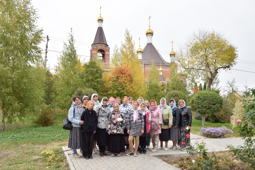 Воскресная школа «Благовест» совершила паломническую поездку в г. Вольск