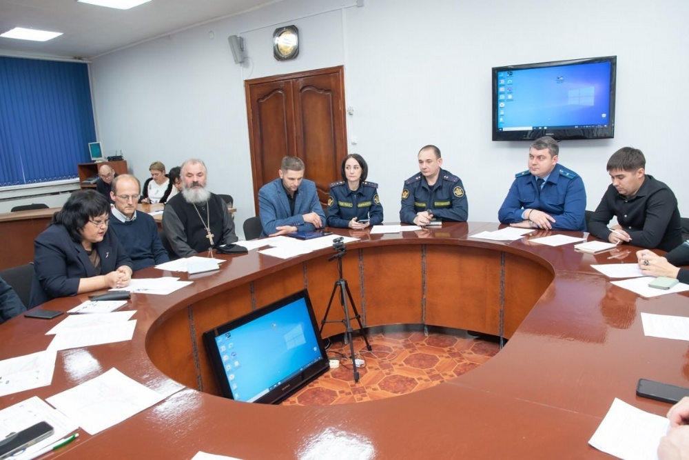 Благочинный Андреевского округа принял участие в заседании Совета по взаимодействию с национальными и религиозными объединениями Марксовского района