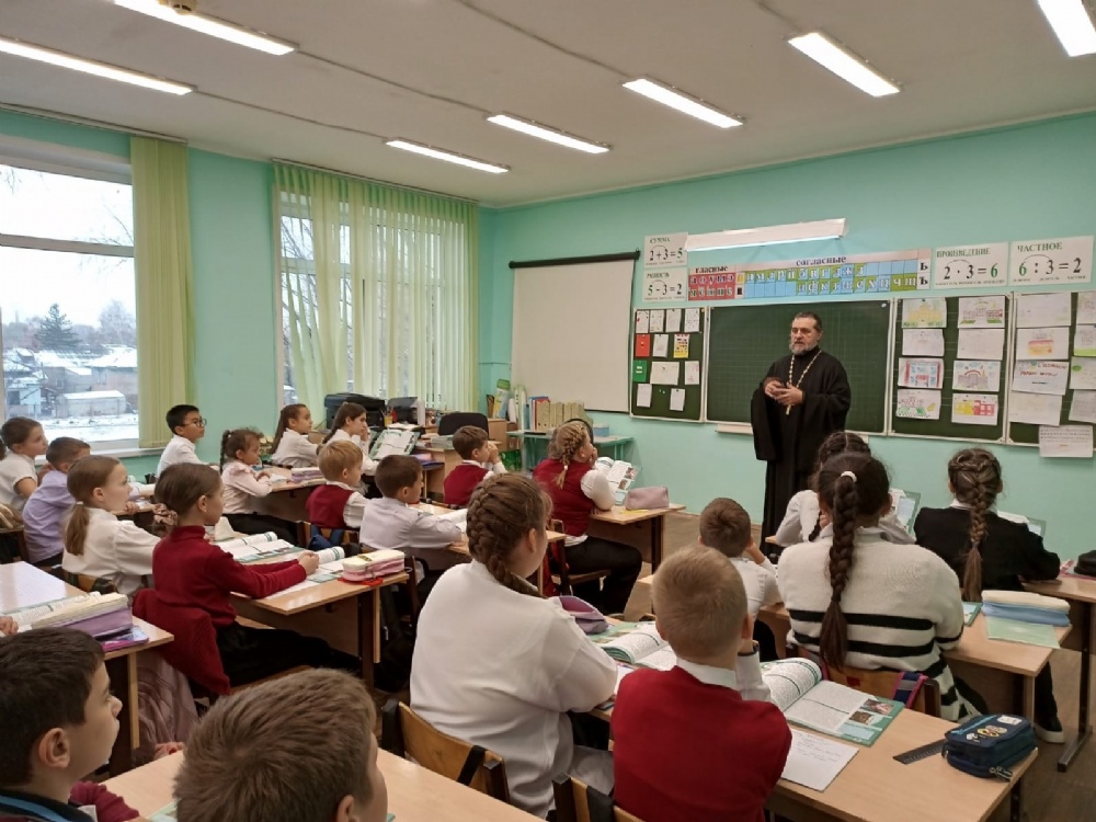 Состоялись встречи со школьниками Марксовского района