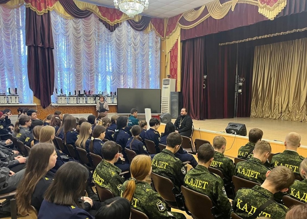 Руководитель епархиального миссионерского отдела провел встречу со студентами