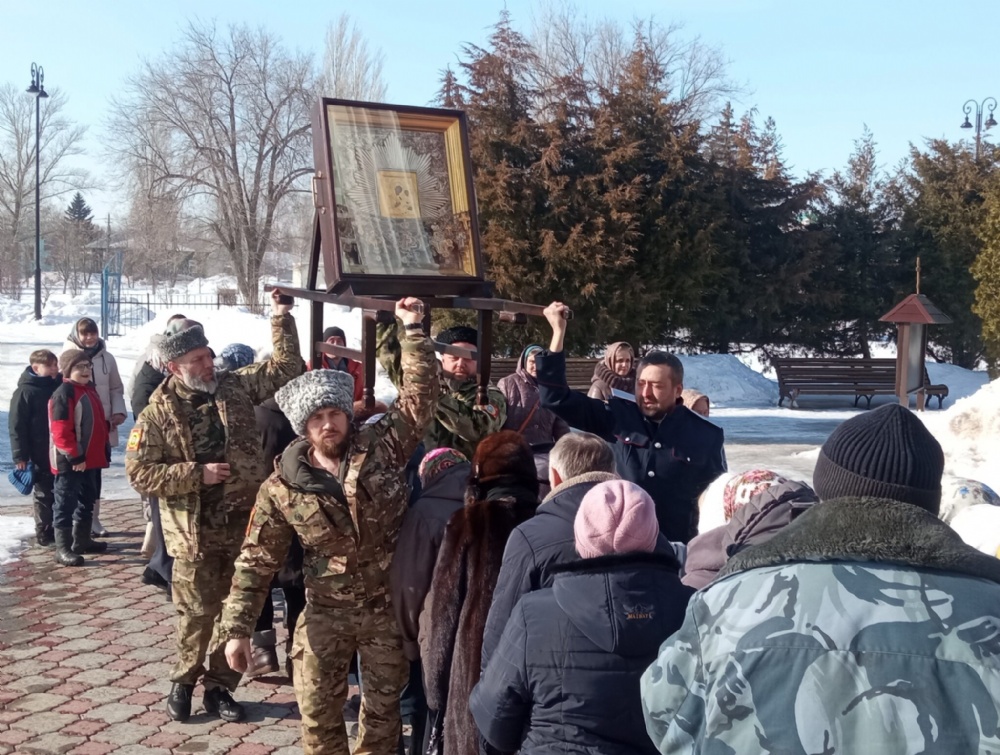 В Николаевском благочинии встретили икону Божией Матери «Избавительница от бед»