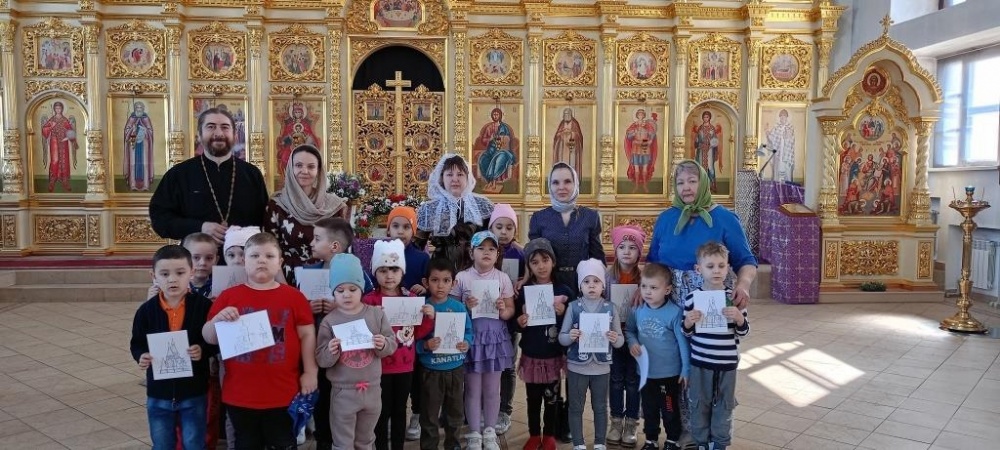 Юные жители п. Горный побывали в храме Державной иконы Божией Матери