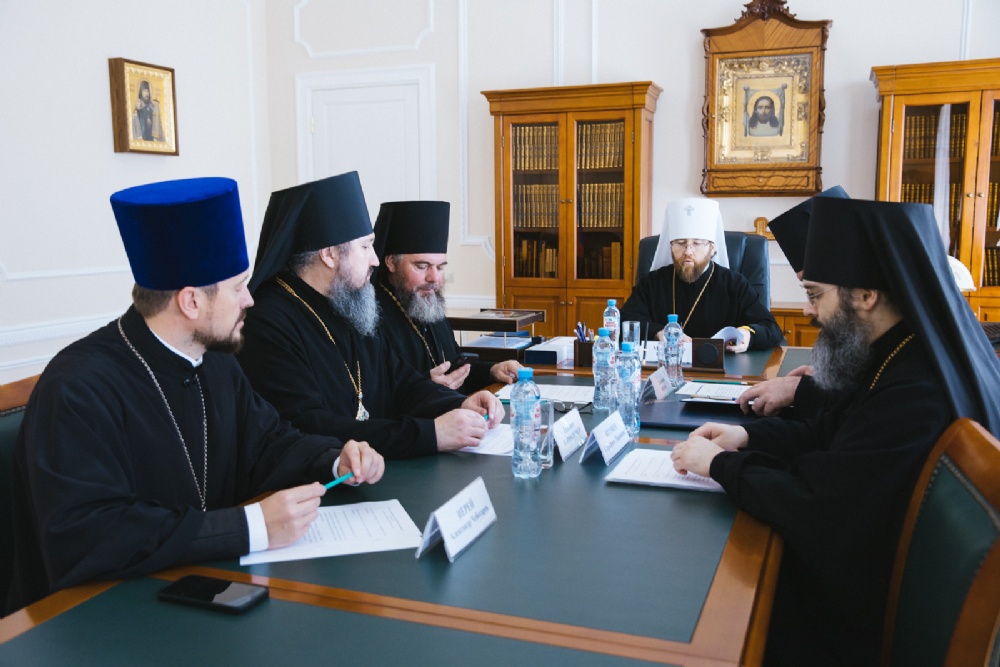 Состоялся Архиерейский совет Саратовской митрополии
