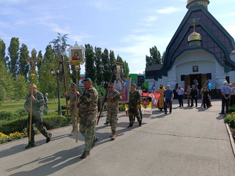 Священник принял участие в мероприятиях ко дню ВДВ