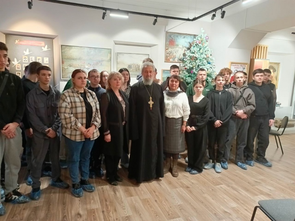 В Пугачёвском краеведческом музее состоялась рождественская встреча со студентами