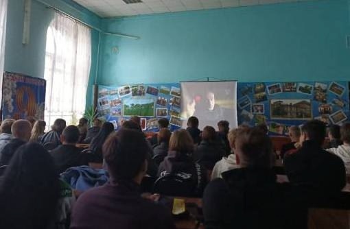 Клирик Свято-Воскресенского собора Пугачёва встретился со студентами техникумов