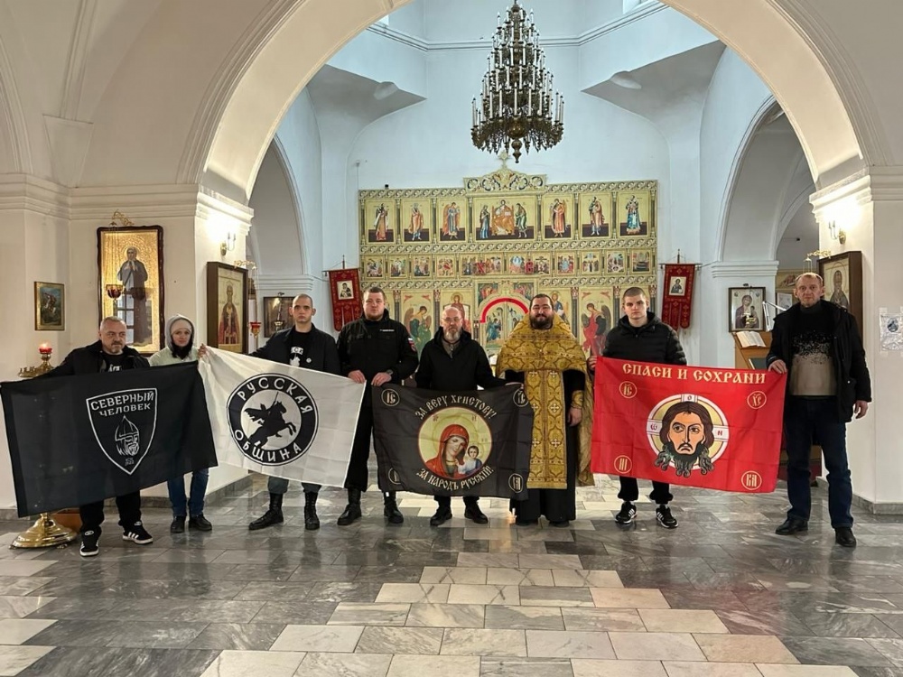 Представители «Русской общины» посетили Свято-Троицкий храм села Малоперекопное