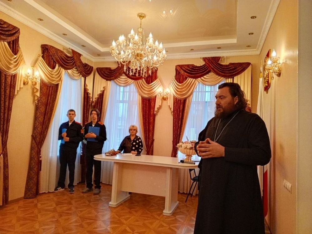 Священник принял участие в мероприятии ко Дню матери