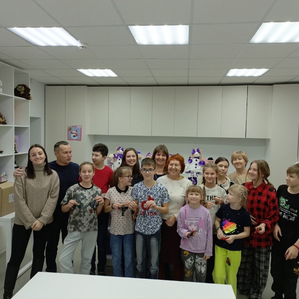 Волонтёры «Благодарю64» организовали мастер-класс для подопечных школы-интерната с. Широкий Буерак