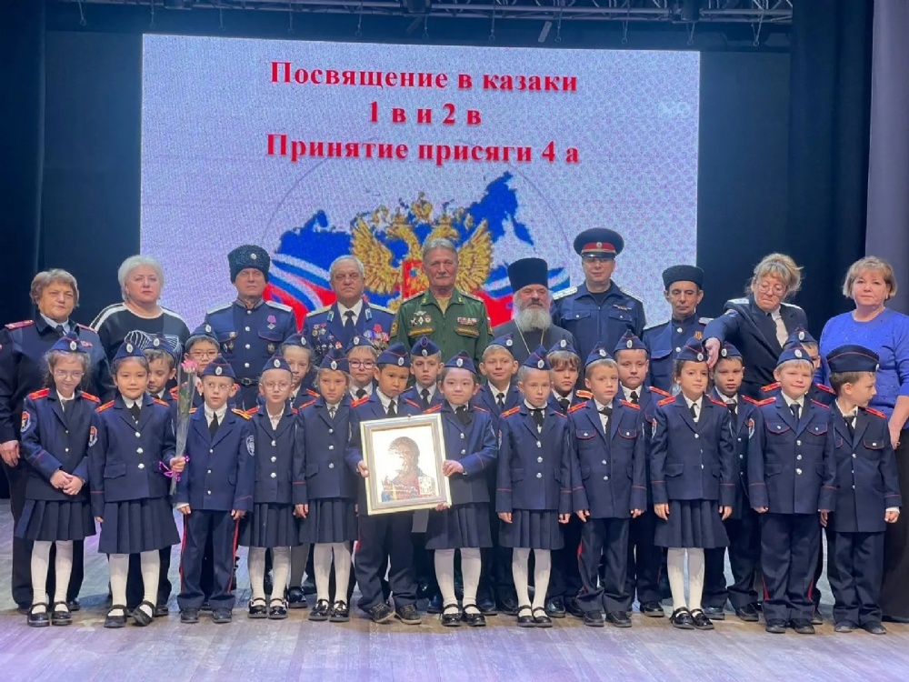 Благочинный Екатериненштадтского округа принял участие в церемонии принятия присяги казаками