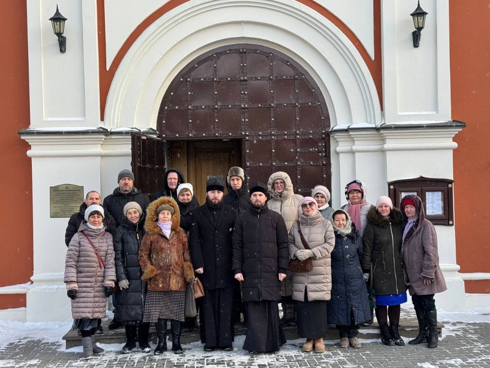 Прихожане Казанского храма г. Балаково совершили паломническую поездку к святыням Саратова
