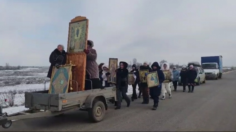 В с. Раскатово состоялся крестный ход с иконой Покрова Пресвятой Богородицы