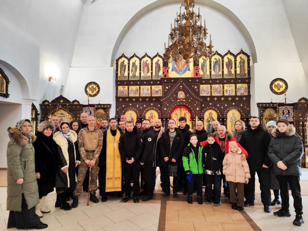 В храме Рождества Христова г. Балаково состоялся молебен о здравии участников СВО