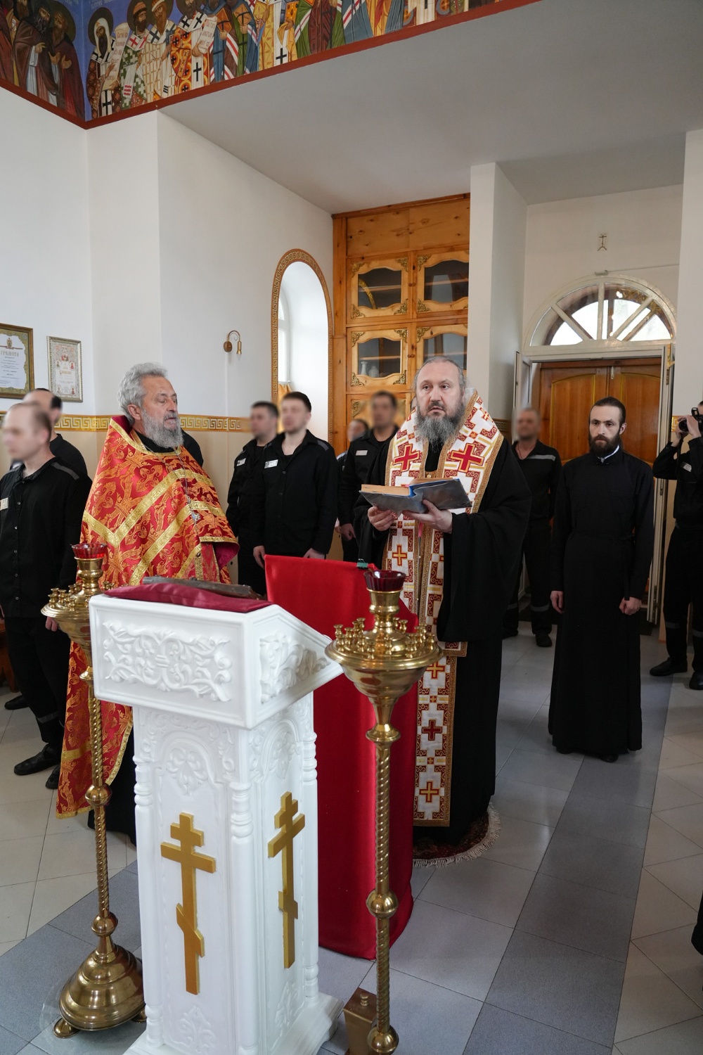 Епископ Варфоломей совершил молебен с акафистом в тюремном храме пророка Божия Илии г. Пугачева