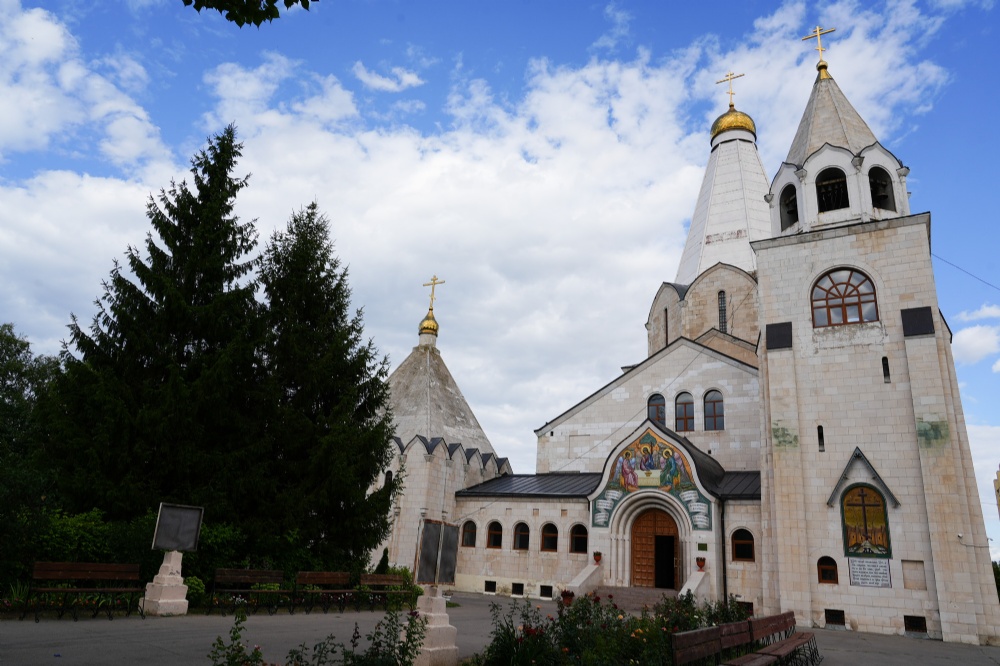 В Свято-Троицком кафедральном соборе г. Балаково состоятся торжества в честь праздника Святой Троицы