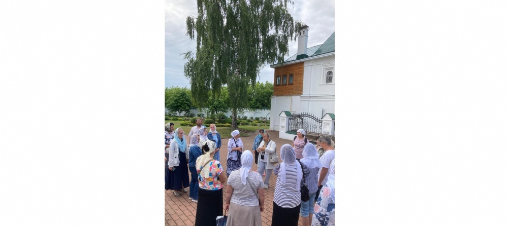 Прихожане храмов Николаевского и Духовницкого благочиний совершили паломническую поездку к святыням Нижегородской и Владимирской областей