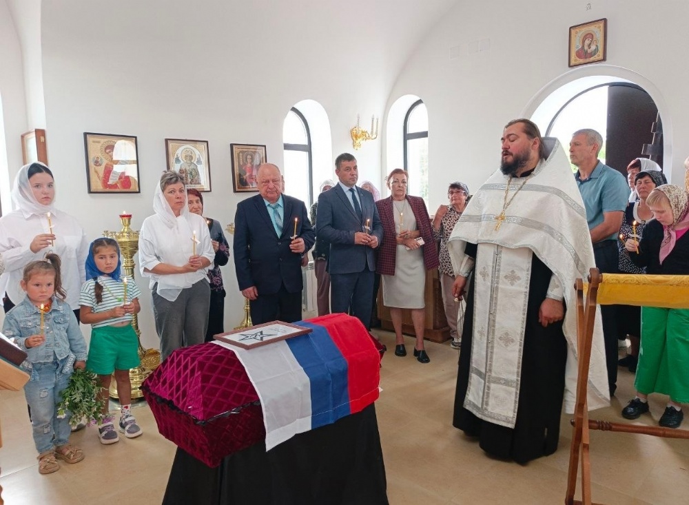 В с. Большая Сакма состоялось перезахоронение останков солдата Великой Отечественной войны