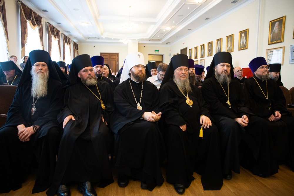 Епископ Варфоломей принял участие в торжественном выпускном акте Саратовской духовной семинарии