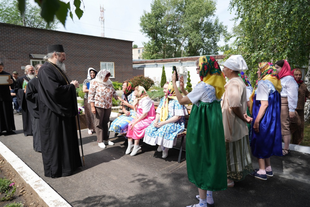 Епископ Варфоломей посетил Подлесновский дом-интернат для престарелых и инвалидов