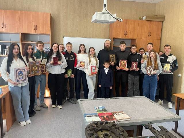 Прошли встречи со студентами, посвященные Дню православной книги