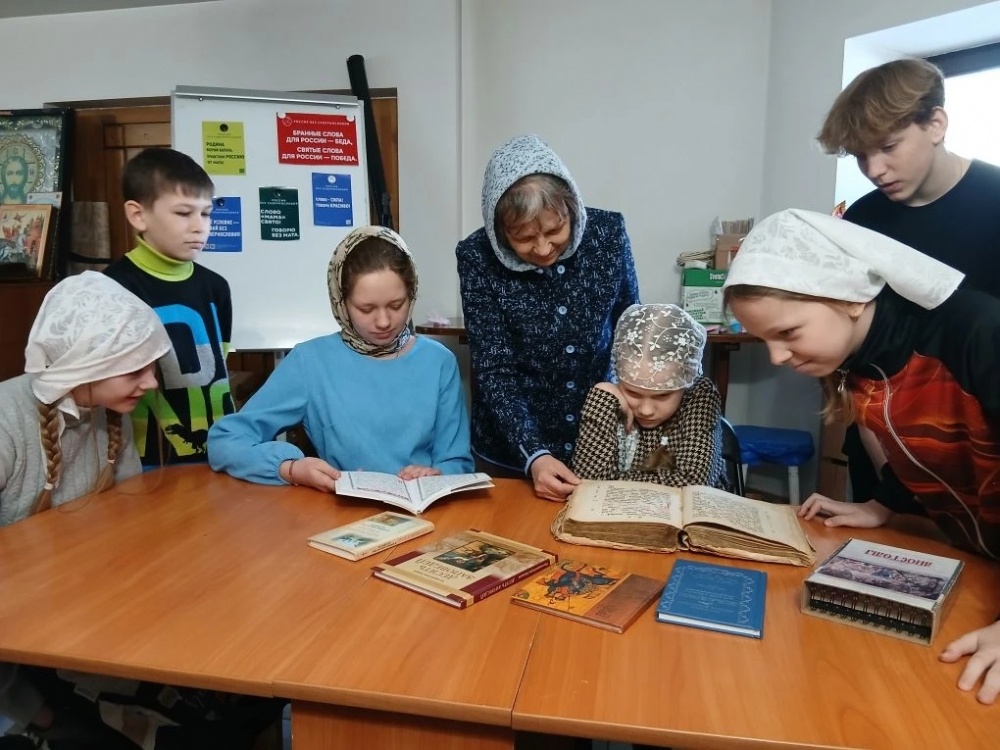 Прошли беседы для детей и взрослых об истории книгопечатания на Руси
