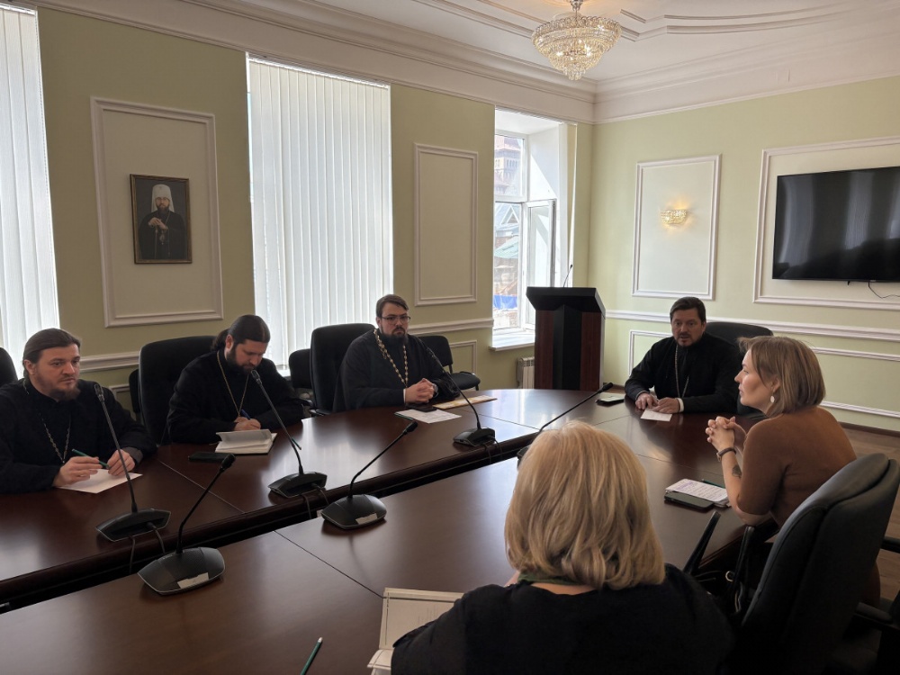Секретарь Балаковского епархиального управления принял участие в совещании, посвященном подготовке детского лагеря «Солнечный»