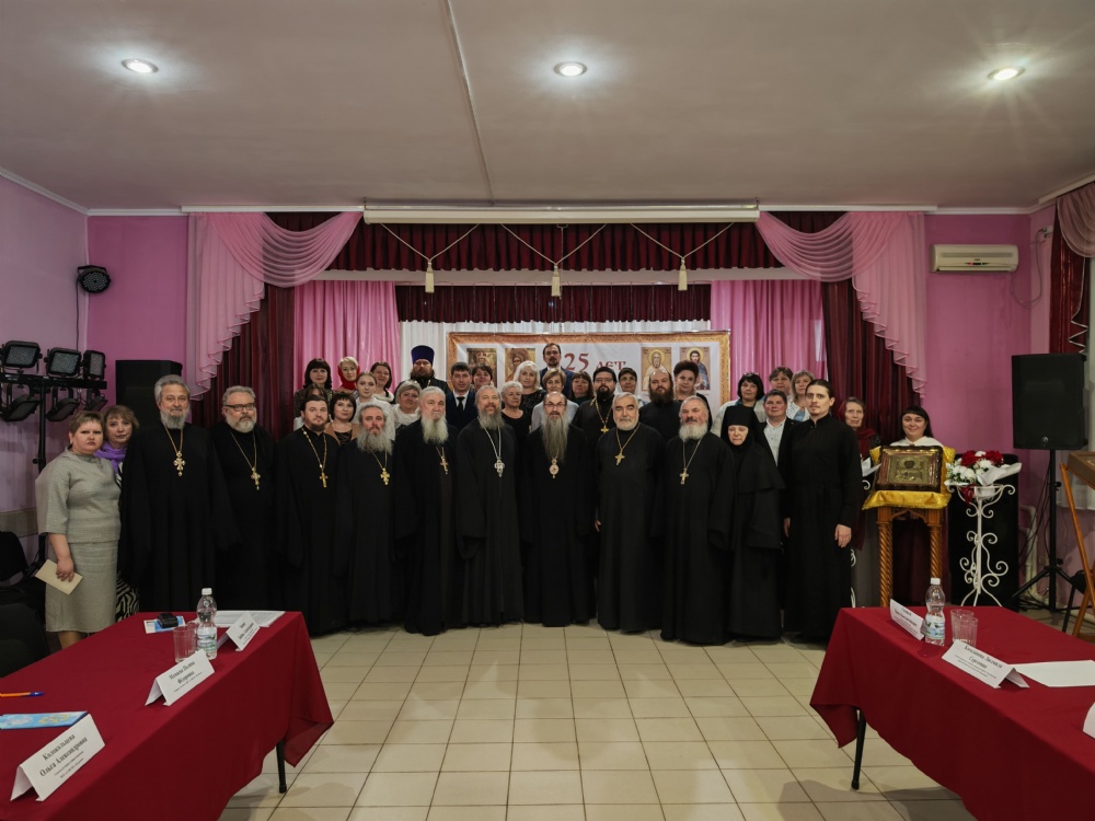 Состоялся круглый стол в память 125-летия образования Николаевского викариатства