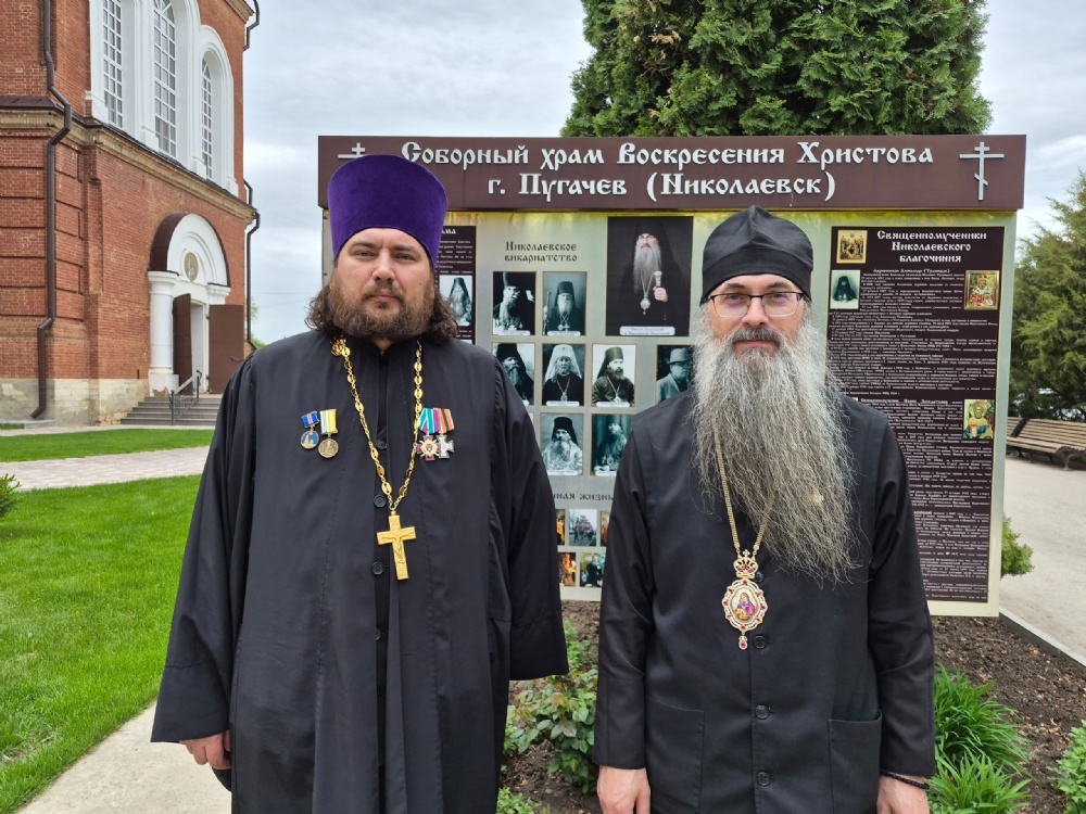 Епархиальный архиерей познакомился с деятельностью отдела по взаимодействию с Вооруженными силами