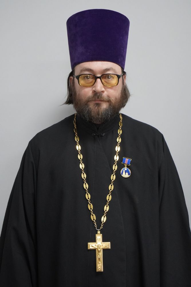 Священник Сергий Сафаров