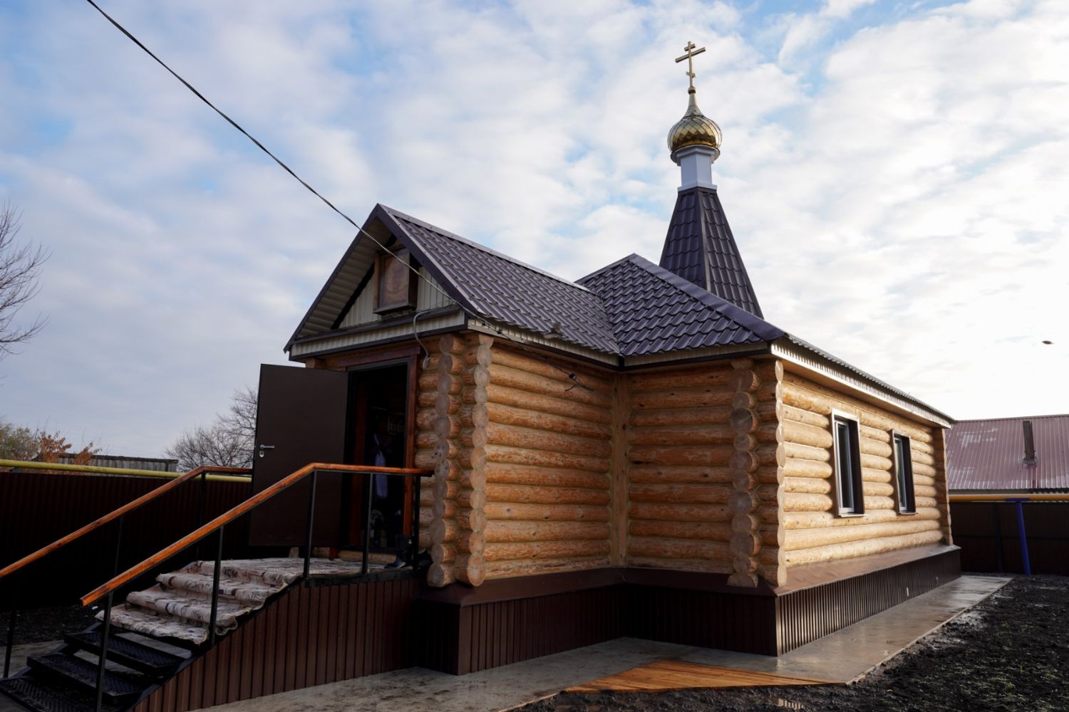 Храм в честь иконы Пресвятой Богородицы «Спорительница хлебов» п. Октябрьский