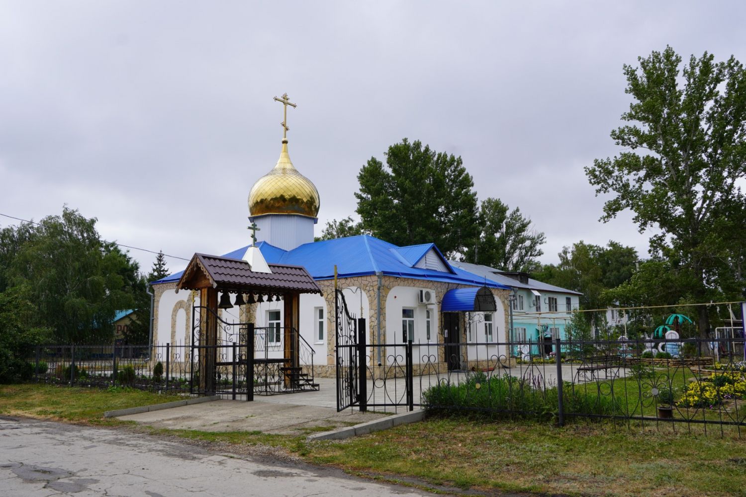 Храм в честь Успения Пресвятой Богородицы п. Заволжский