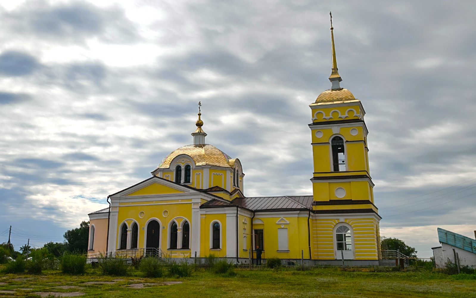 Архиерейское подворье храма Покрова Пресвятой Богородицы с. Липовка